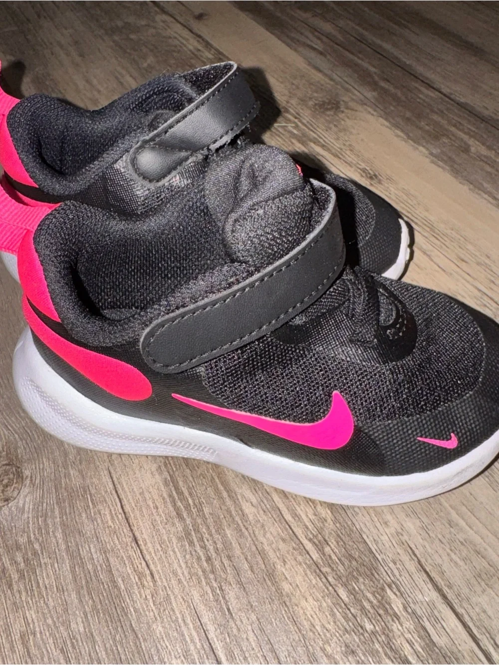 Nike Kids Revolution 7 Pink & Black